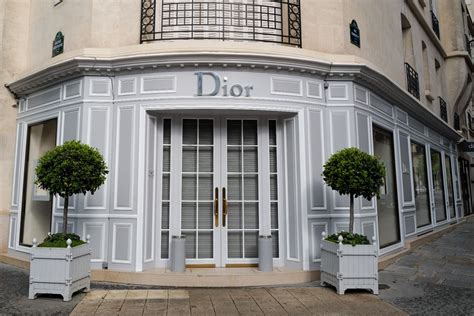 dior restaurant paris|Dior official website france.